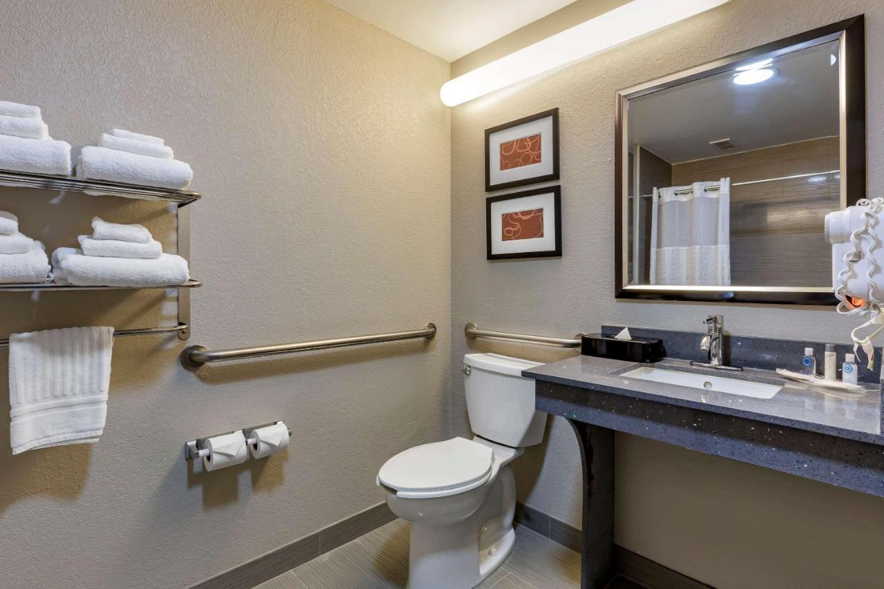 Comfort Suites Pineville - Ballantyne Area Zewnętrze zdjęcie