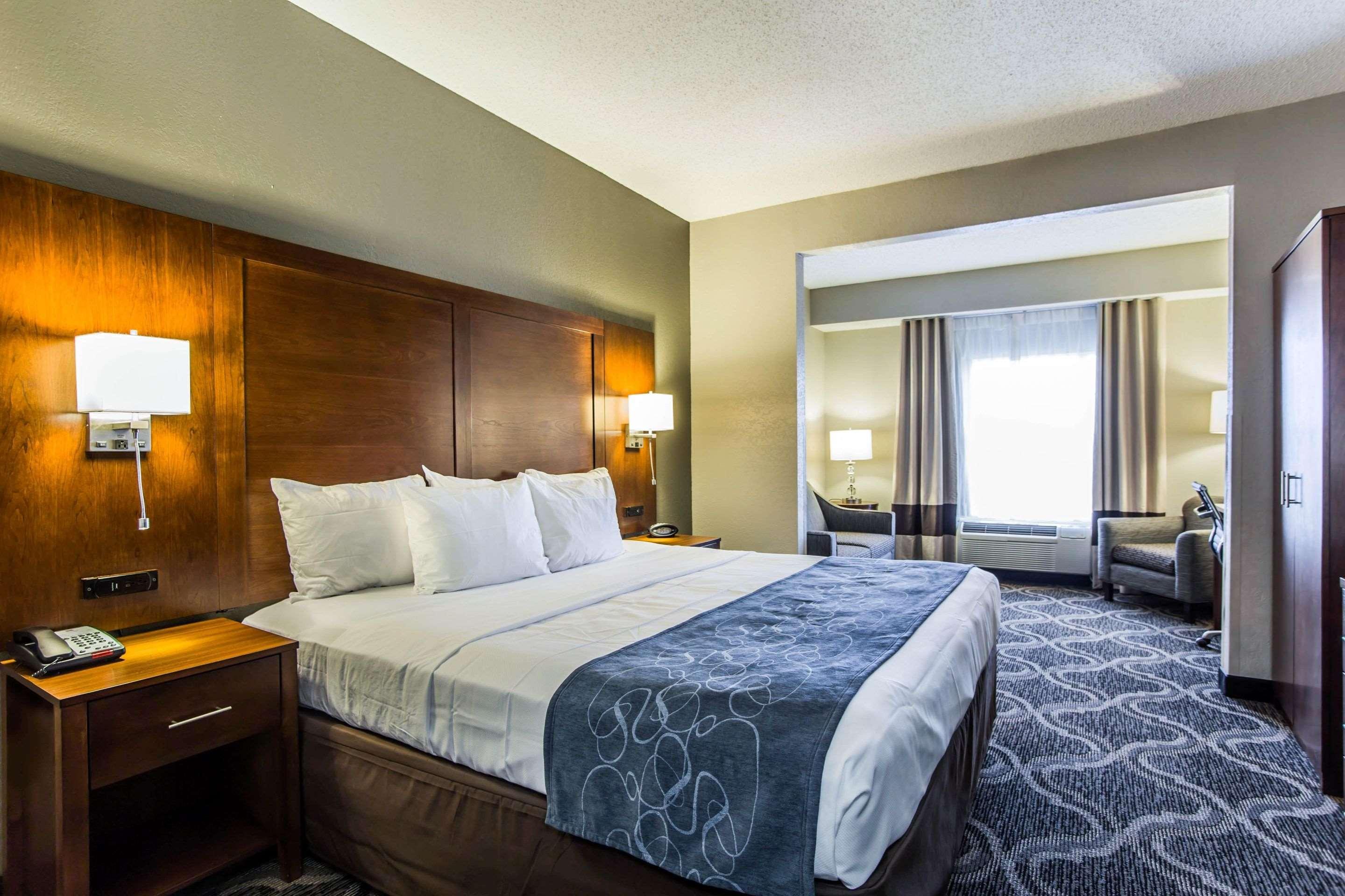 Comfort Suites Pineville - Ballantyne Area Zewnętrze zdjęcie