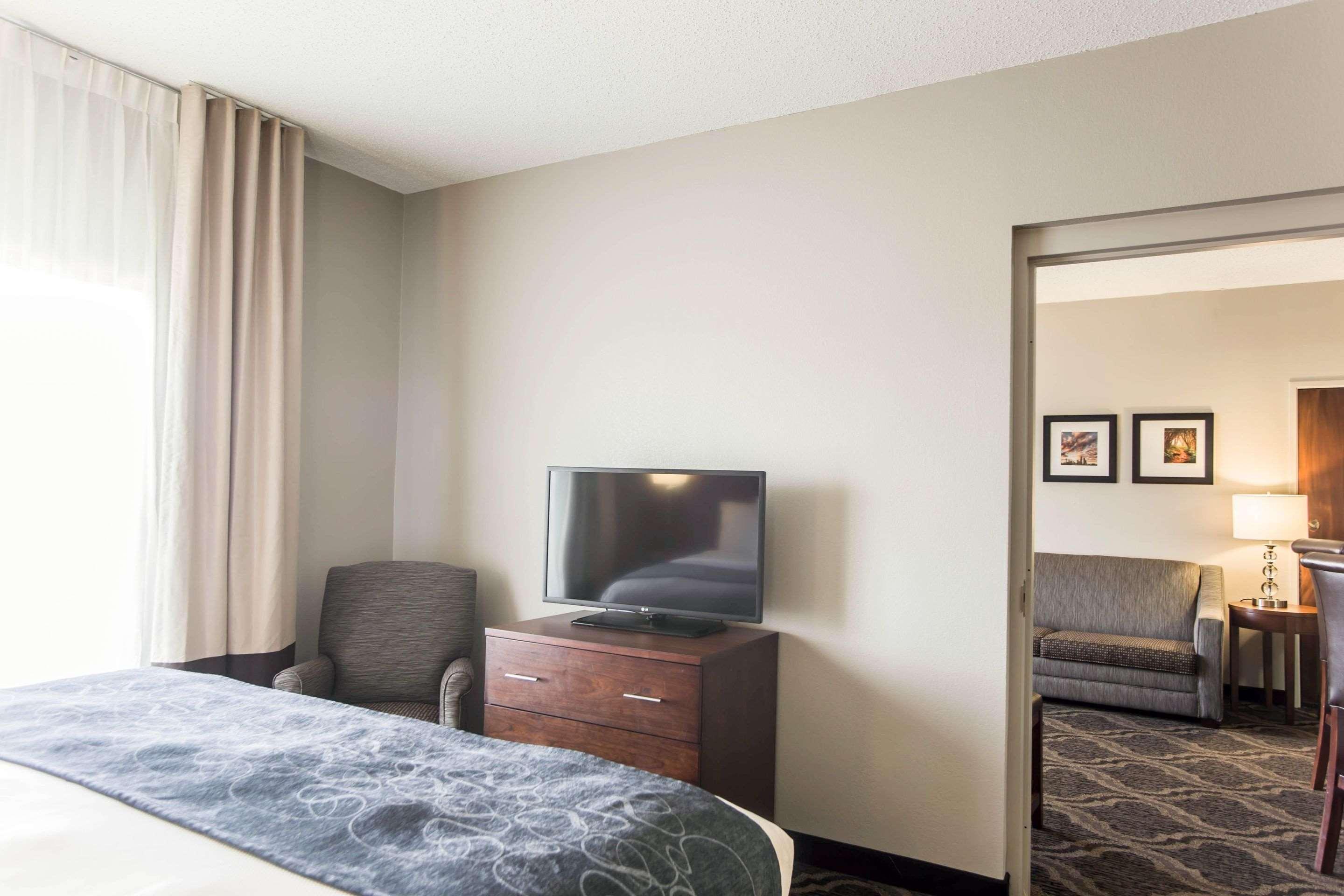 Comfort Suites Pineville - Ballantyne Area Zewnętrze zdjęcie