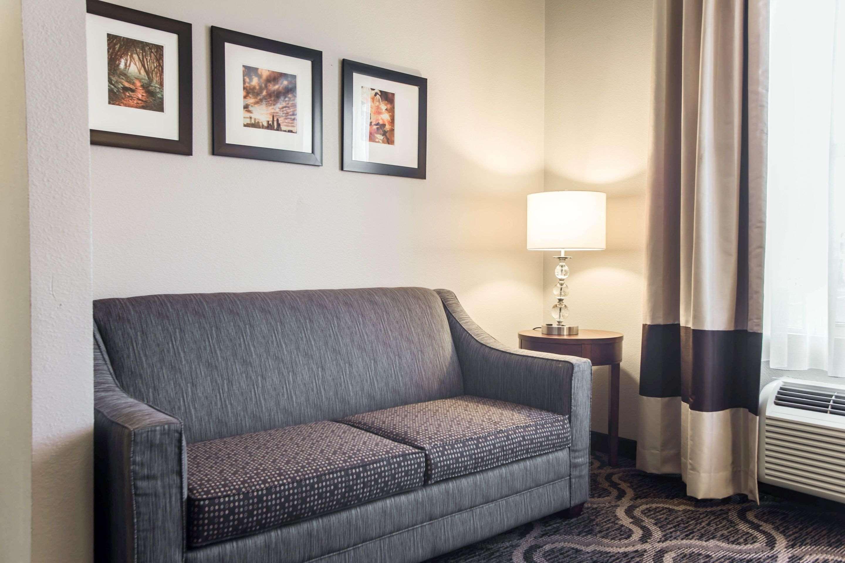 Comfort Suites Pineville - Ballantyne Area Zewnętrze zdjęcie