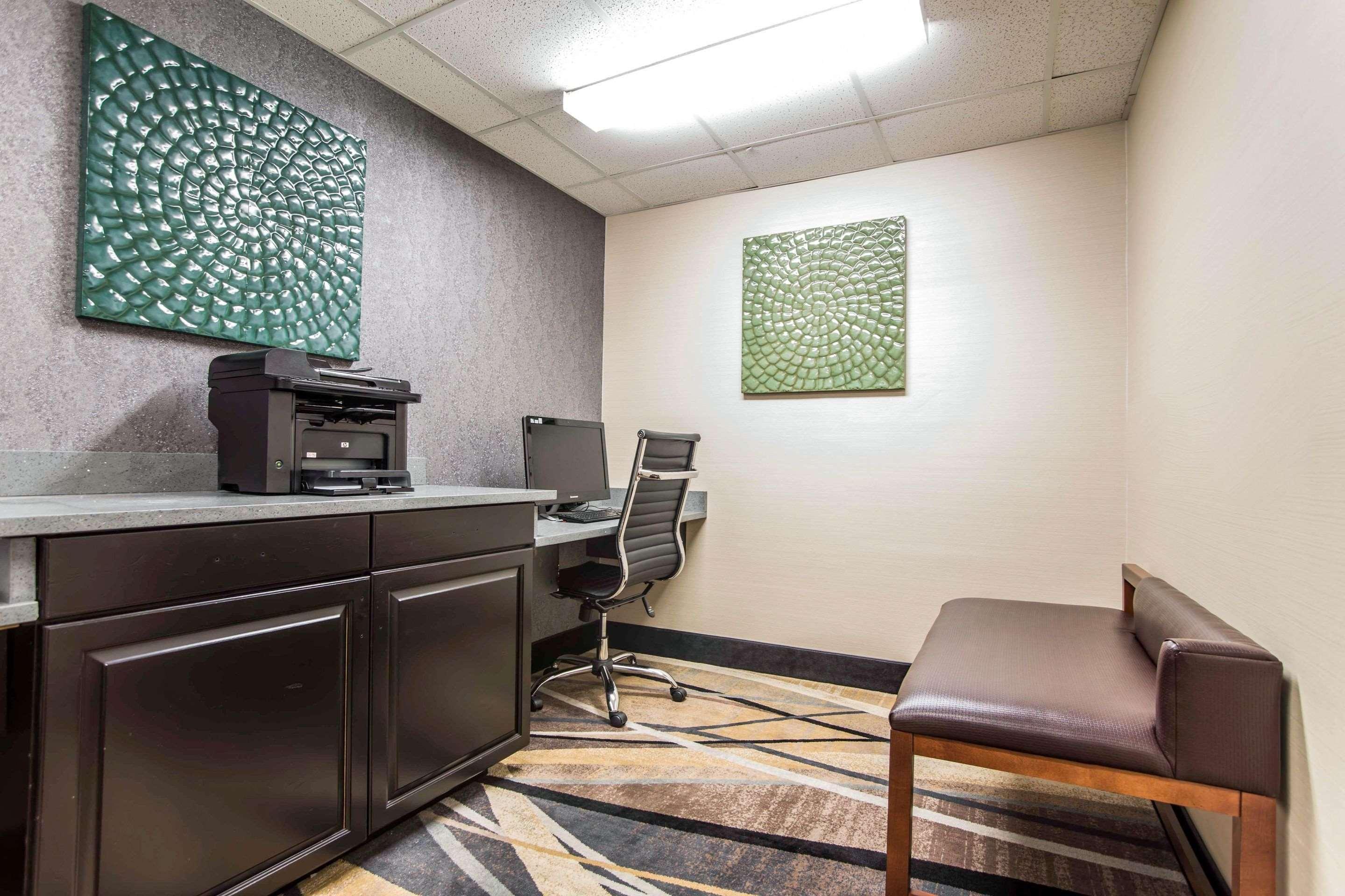 Comfort Suites Pineville - Ballantyne Area Zewnętrze zdjęcie